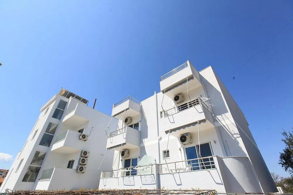 Villa Noah Εξαμίλιο
