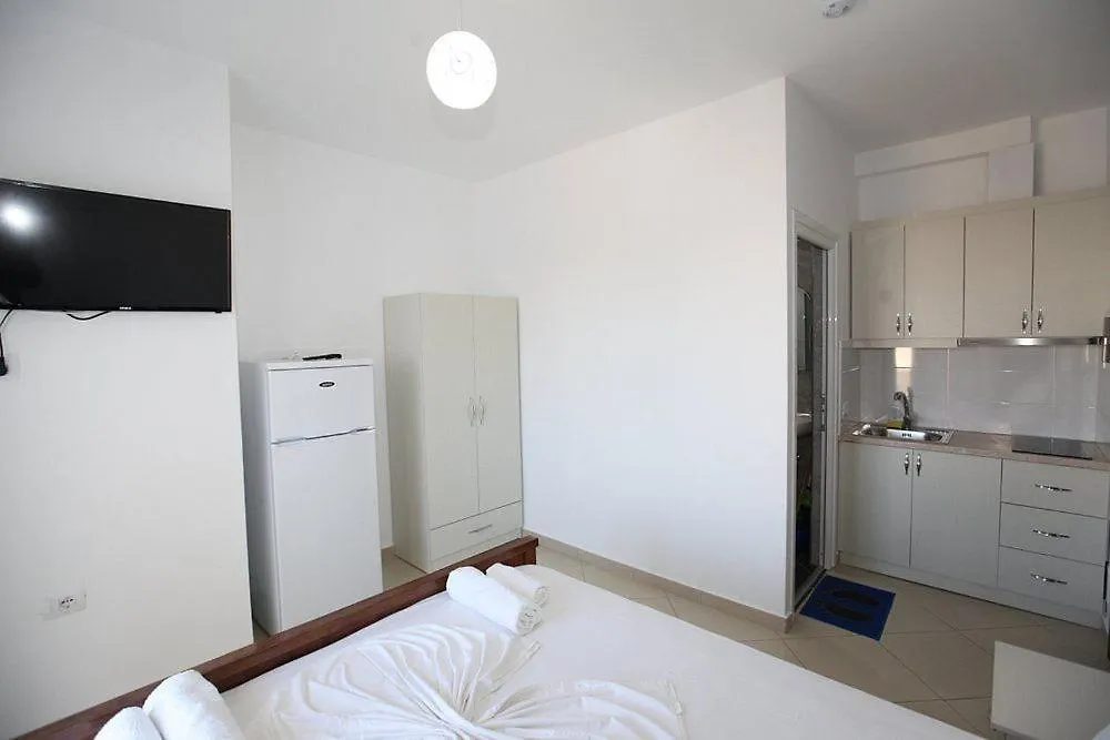 Πανσιόν Villa Noah Εξαμίλιο Αλβανία