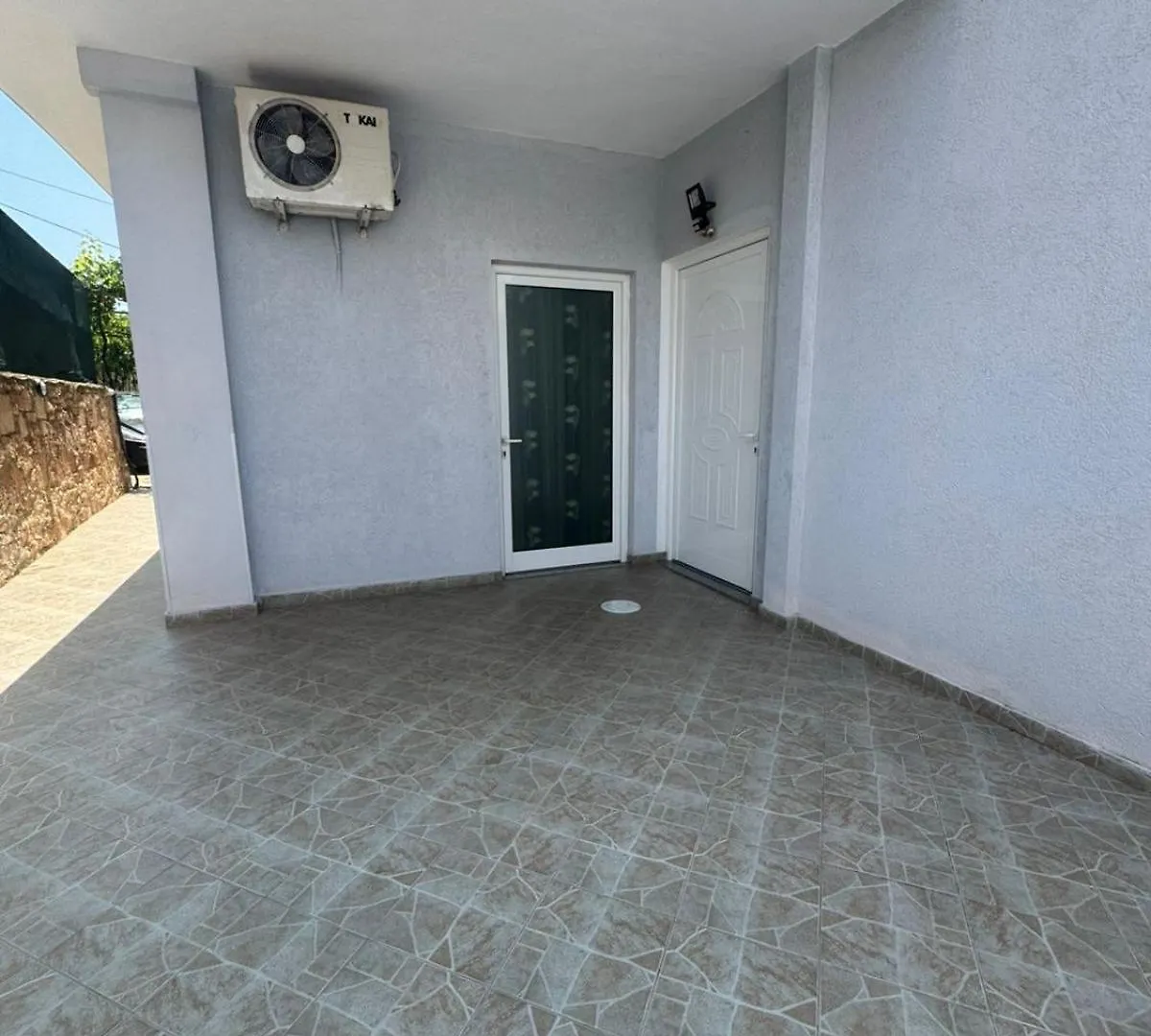 Villa Noah Εξαμίλιο 0*,  Αλβανία